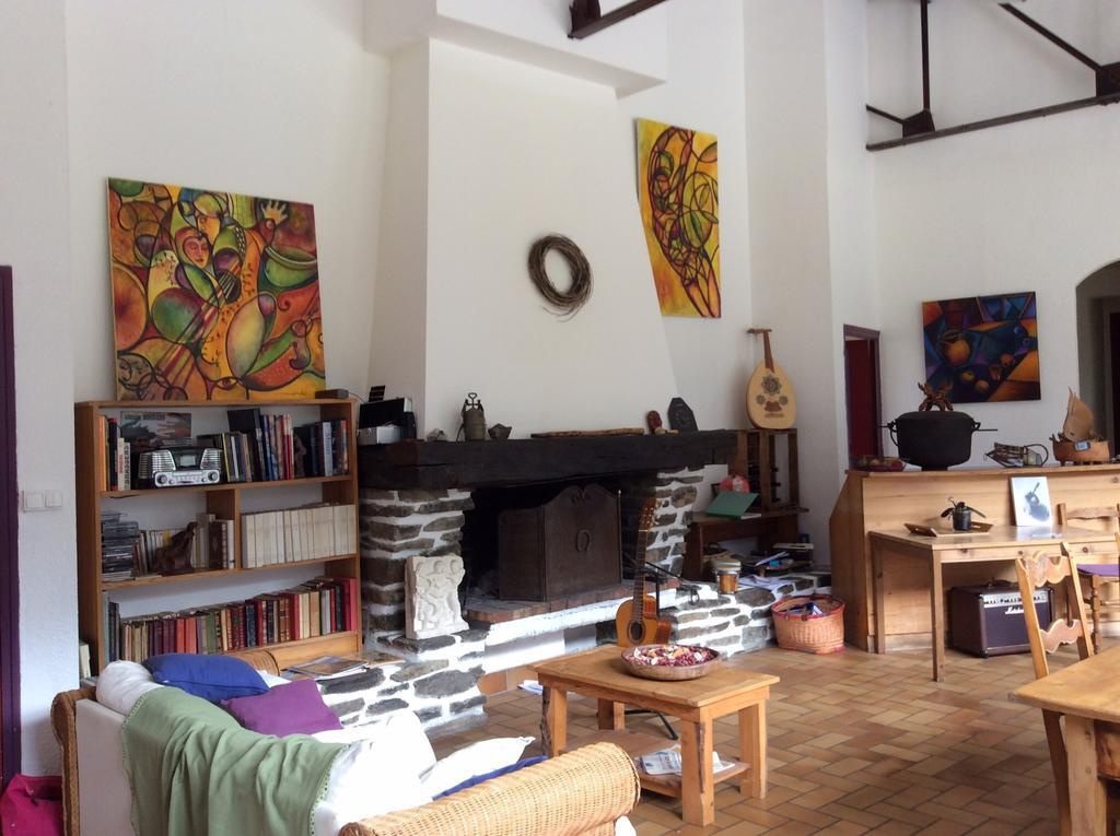 La Trobada Hotel Escaro Habitación foto
